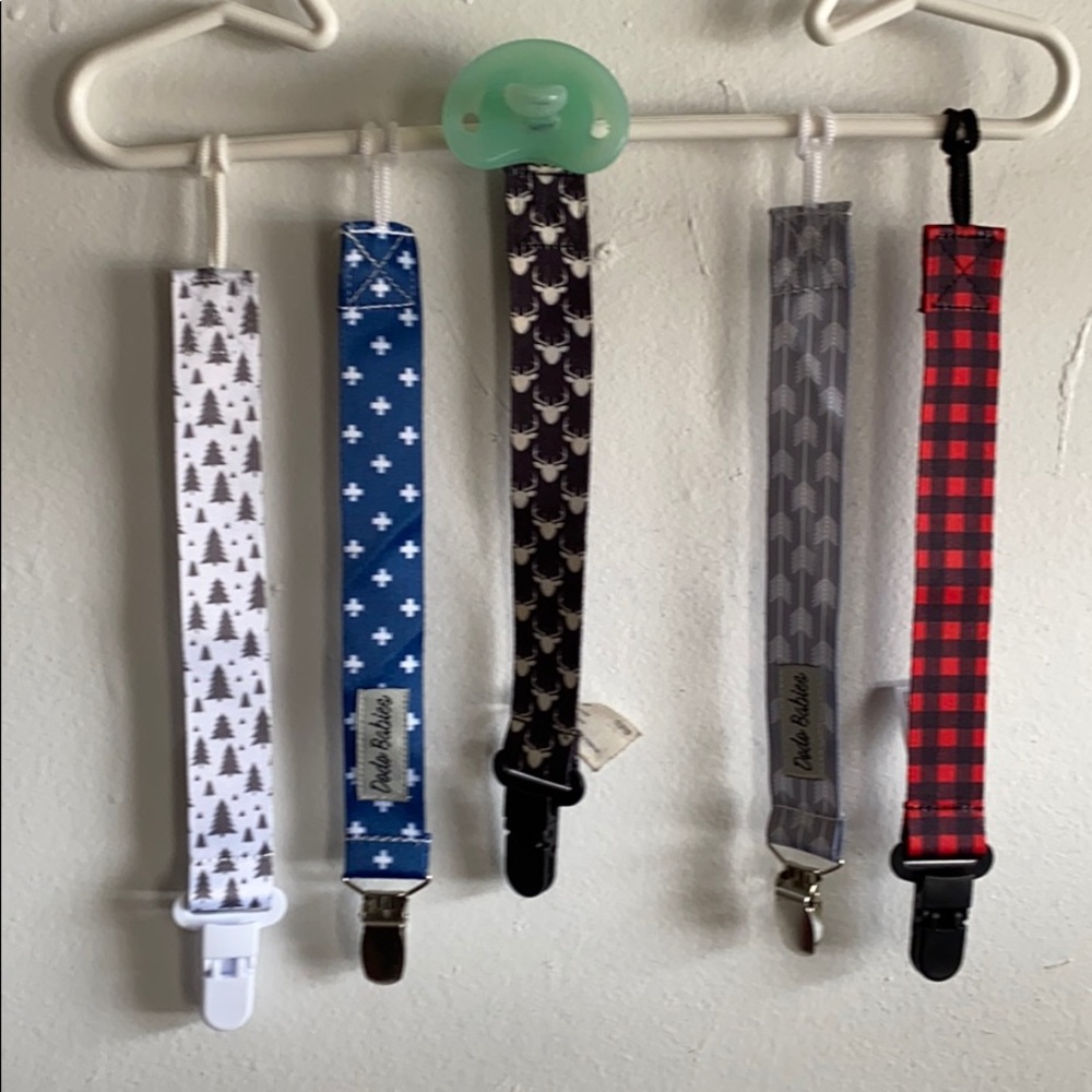 Pacifier Clips